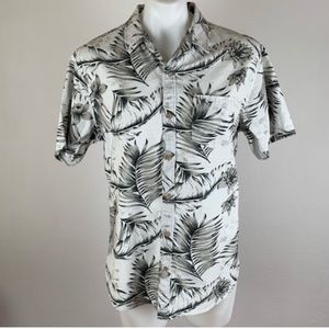 (2+ bundled men’s shirts @ 50% off) Craft + FLOW DESIGNER SHORT-SLEEVE BUTTON